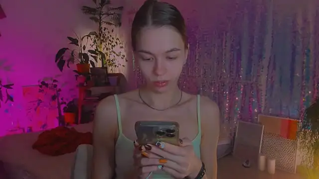 Snapshot of poli__ chatting on 12.04.24 poli   online show from 12.04.24