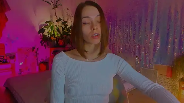 Snapshot of poli__ chatting on 02.02.25 poli   online show from 02.02.25