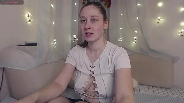 Snapshot of MollyBrams chatting on 01.16.25 MollyBrams online show from 01.16.25