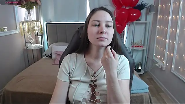 Snapshot of MollyBrams chatting on 02.23.25 MollyBrams online show from 02.23.25