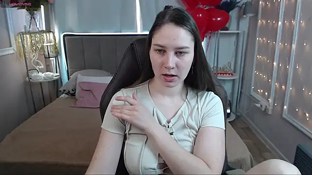 Snapshot of MollyBrams chatting on 02.24.25 MollyBrams online show from 02.24.25