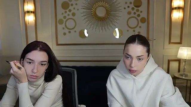 Snapshot of Kate054 chatting on 11.07.25 Kate054 online show from 11.07.25