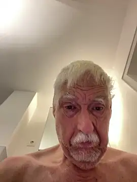 Snapshot of Steffibi1954 chatting on 11.01.25 Steffibi1954 online show from 11.01.25