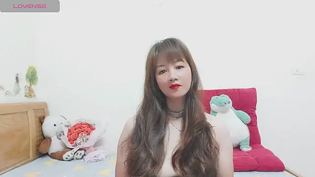 Holygirlsweet777 online show from 12.18.24