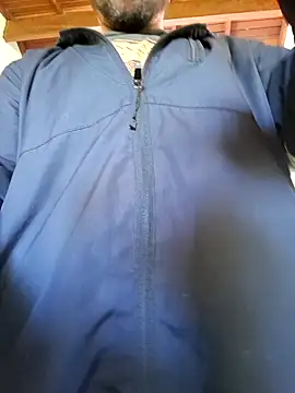 Snapshot of CrisSexShy chatting on 11.10.25 CrisSexShy online show from 11.10.25