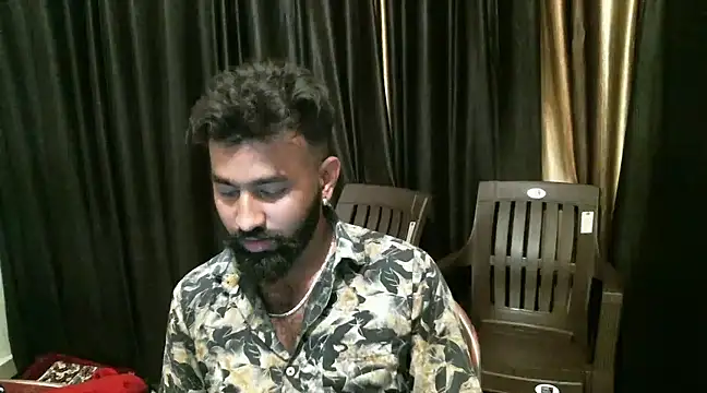 Snapshot of indian2 chatting on 12.22.24 indian2 online show from 12.22.24