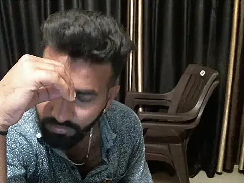 Snapshot of indian2 chatting on 03.03.25 indian2 online show from 03.03.25