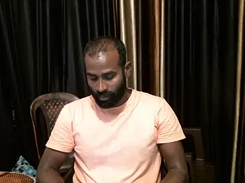 Snapshot of indian2 chatting on 03.18.25 indian2 online show from 03.18.25