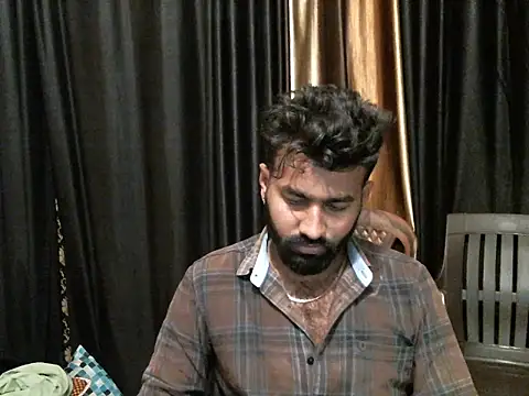 Snapshot of indian2 chatting on 03.19.25 indian2 online show from 03.19.25