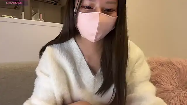 Snapshot of Ray-00 chatting on 01.16.25 Ray-00 online show from 01.16.25