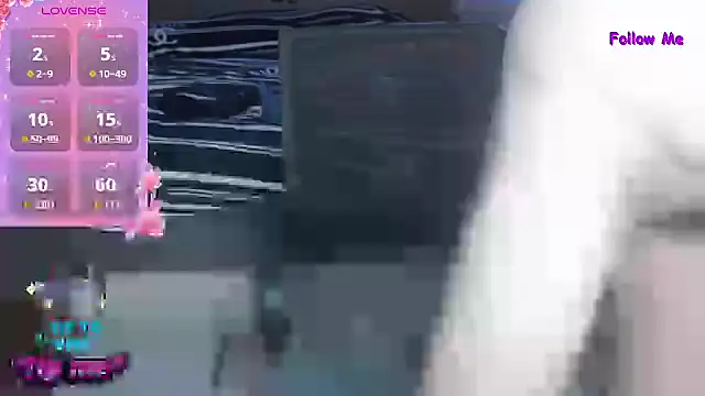 Snapshot of VenusX chatting on 03.15.25 VenusX online show from 03.15.25