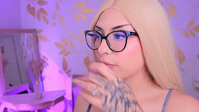 Misselektra   online show from 11.24.25