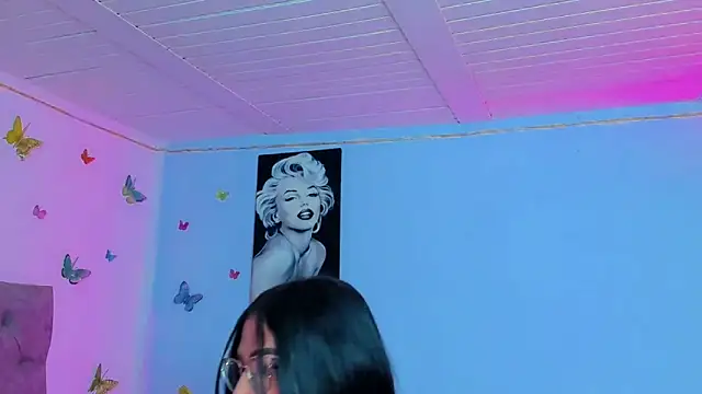 mabellfox online show from 12.13.24