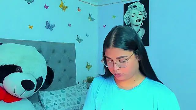 mabellfox online show from 12.23.24