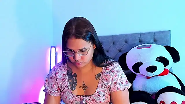 mabellfox online show from 12.04.25