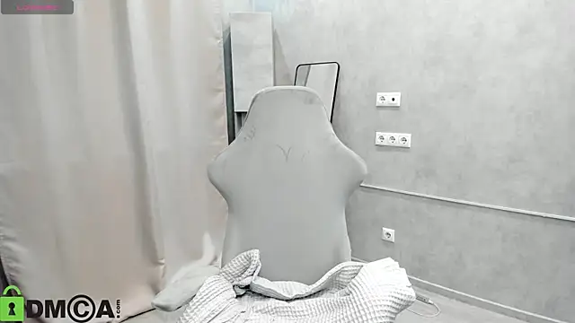 Donna Evans online show from 11.10.25