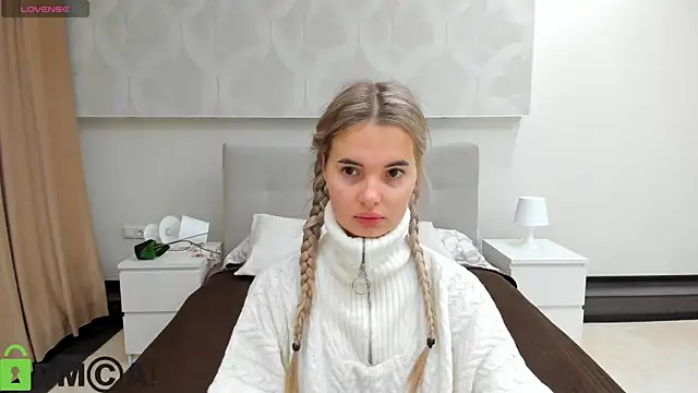 Donna Evans online show from 11.11.25