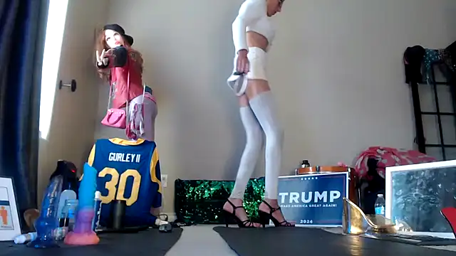 Snapshot of Taylorsexbot chatting on 12.22.24 Taylorsexbot online show from 12.22.24