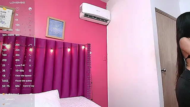 littlee emilyy  online show from 02.12.25