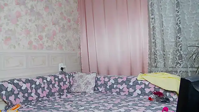 AmandaLisss online show from 02.13.25