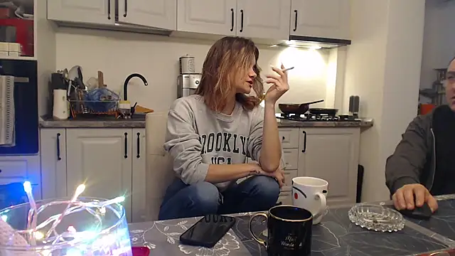 Snapshot of Tasty_Shape chatting on 12.13.24 Tasty Shape online show from 12.13.24