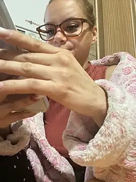 Snapshot of Tasty_Shape chatting on 10.24.25 Tasty Shape online show from 10.24.25