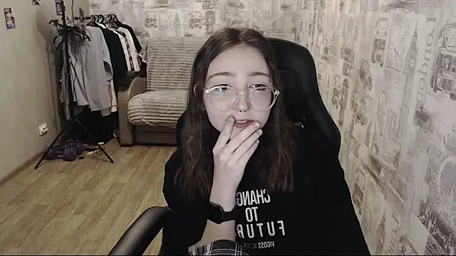 Snapshot of AmeliaKamishiro chatting on 12.12.24 AmeliaKamishiro online show from 12.12.24