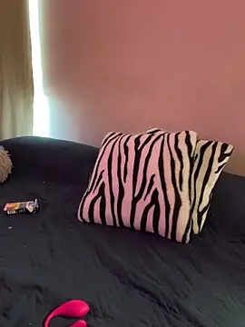 Snapshot of Felicia_smok3 chatting on 01.08.25 Felicia smok3 online show from 01.08.25