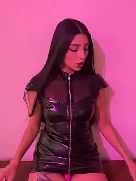 Snapshot of Felicia_smok3 chatting on 01.31.25 Felicia smok3 online show from 01.31.25