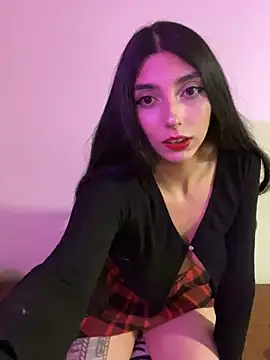 Snapshot of Felicia_smok3 chatting on 03.23.25 Felicia smok3 online show from 03.23.25