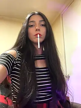 Snapshot of Felicia_smok3 chatting on 10.04.25 Felicia smok3 online show from 10.04.25