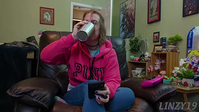 Snapshot of Linzy_19 chatting on 01.23.25 Linzy 19 online show from 01.23.25