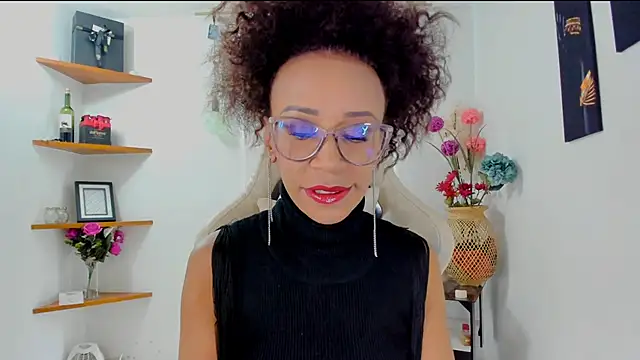 Snapshot of ScarlettMalbec chatting on 01.08.25 ScarlettMalbec online show from 01.08.25