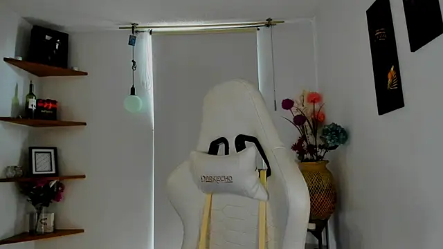 Snapshot of ScarlettMalbec chatting on 01.09.25 ScarlettMalbec online show from 01.09.25