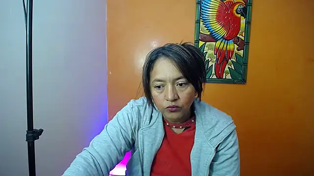 Snapshot of daleska_ayala_1 chatting on 12.25.24 daleska ayala 1 online show from 12.25.24