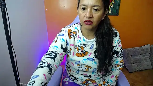 Snapshot of daleska_ayala_1 chatting on 01.04.25 daleska ayala 1 online show from 01.04.25