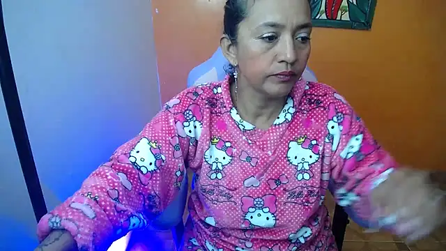 Snapshot of daleska_ayala_1 chatting on 01.21.25 daleska ayala 1 online show from 01.21.25