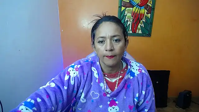 Snapshot of daleska_ayala_1 chatting on 02.17.25 daleska ayala 1 online show from 02.17.25
