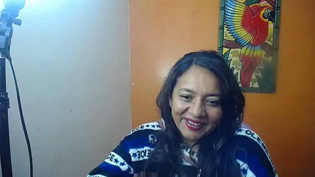 Snapshot of daleska_ayala_1 chatting on 02.19.25 daleska ayala 1 online show from 02.19.25