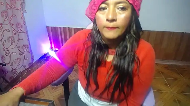 Snapshot of daleska_ayala_1 chatting on 02.22.25 daleska ayala 1 online show from 02.22.25