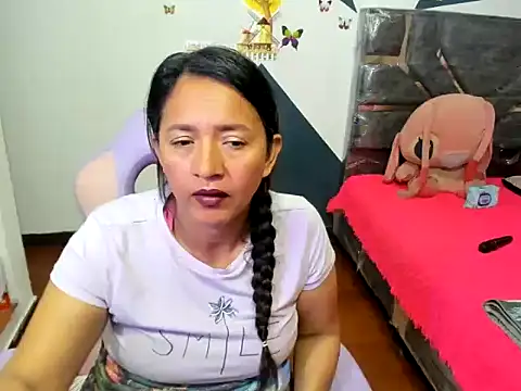 Snapshot of daleska_ayala_1 chatting on 09.21.25 daleska ayala 1 online show from 09.21.25