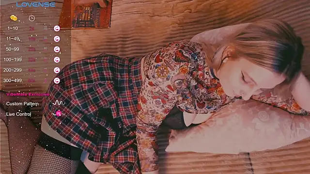 Snapshot of yoursugarbabe chatting on 12.05.24 yoursugarbabe online show from 12.05.24