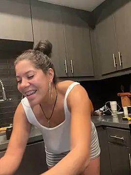 Snapshot of Bigbuttbrooklynn chatting on 01.17.25 Bigbuttbrooklynn online show from 01.17.25