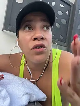 Snapshot of Bigbuttbrooklynn chatting on 01.21.25 Bigbuttbrooklynn online show from 01.21.25