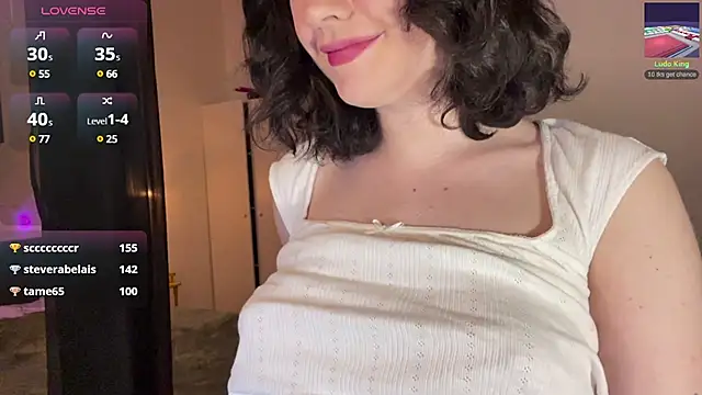 Snapshot of sunshine_lina chatting on 01.11.25 sunshine lina online show from 01.11.25