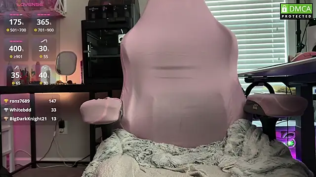 Cosmic Rose online show from 03.11.25