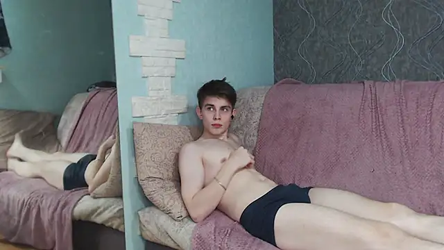 Student Oliver online show from 02.22.25