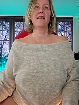 Snapshot of MarleneBloem chatting on 01.26.25 MarleneBloem online show from 01.26.25