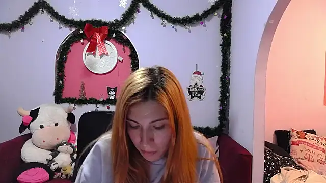 Snapshot of ValentinaMiller_ chatting on 12.17.24 ValentinaMiller  online show from 12.17.24