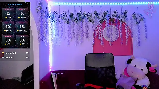 Snapshot of ValentinaMiller_ chatting on 02.07.25 ValentinaMiller  online show from 02.07.25